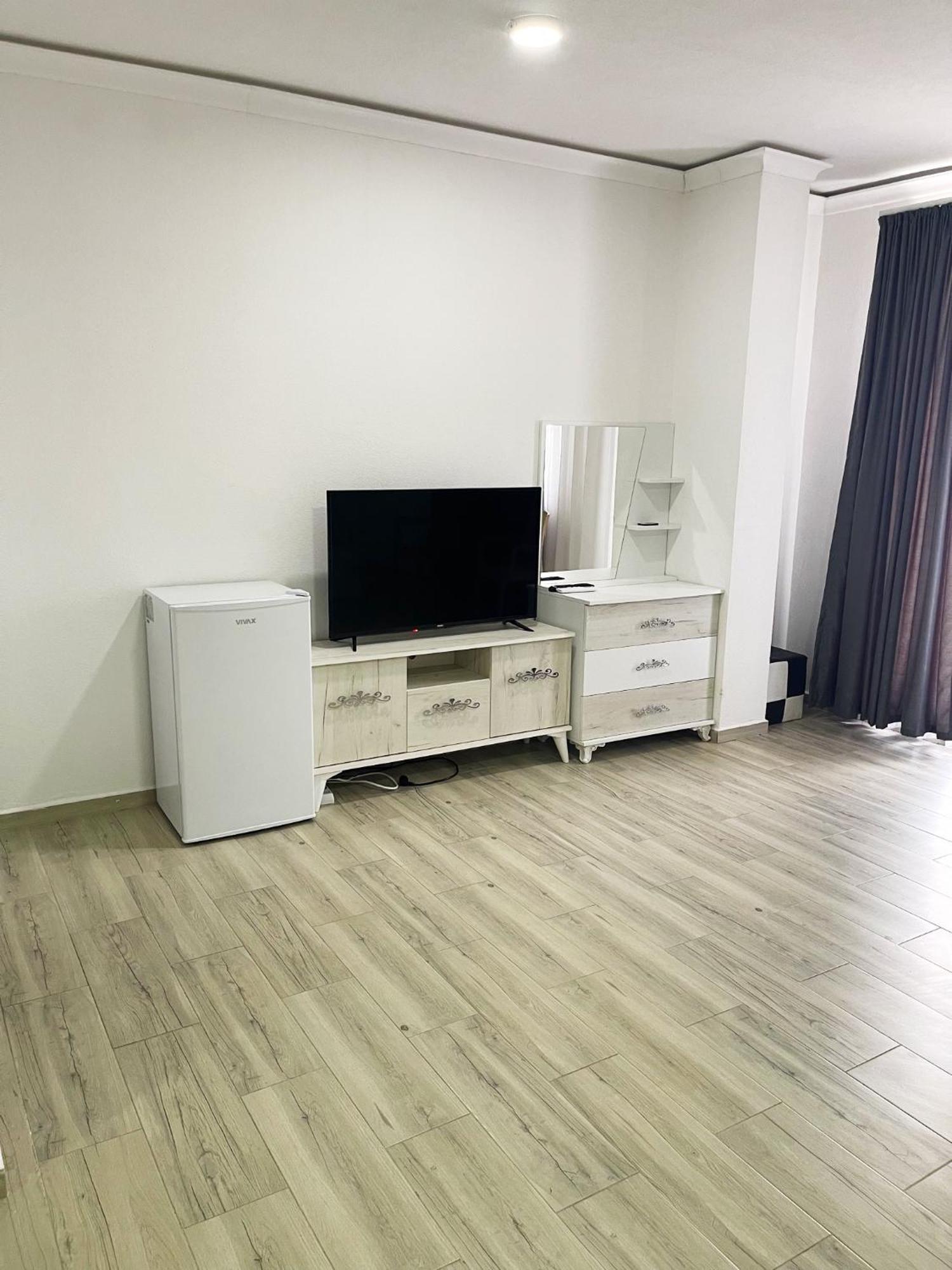 Infinity Plaza Hotel Gjakova Екстер'єр фото