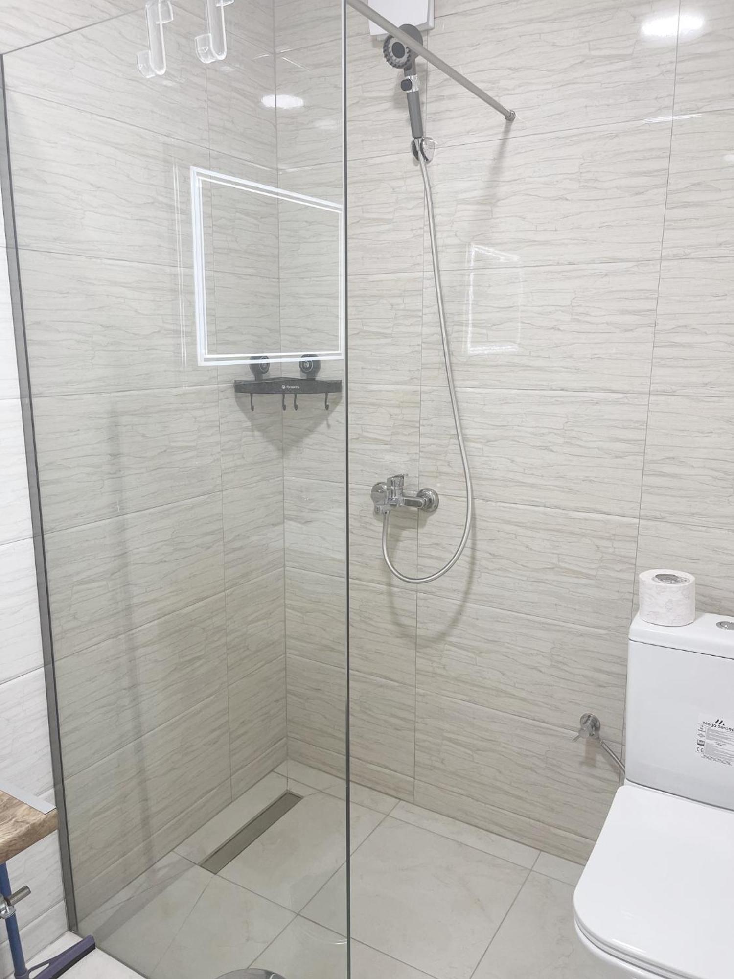 Infinity Plaza Hotel Gjakova Екстер'єр фото