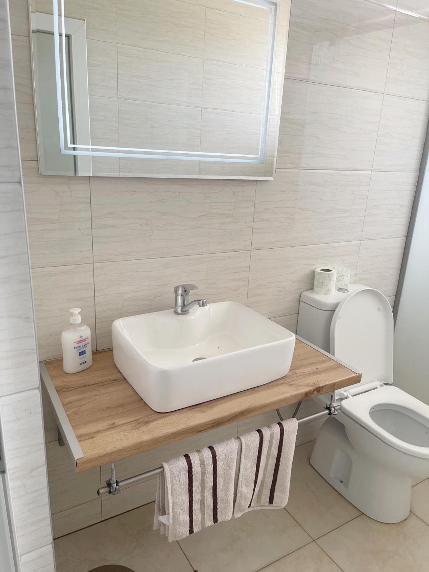 Infinity Plaza Hotel Gjakova Екстер'єр фото