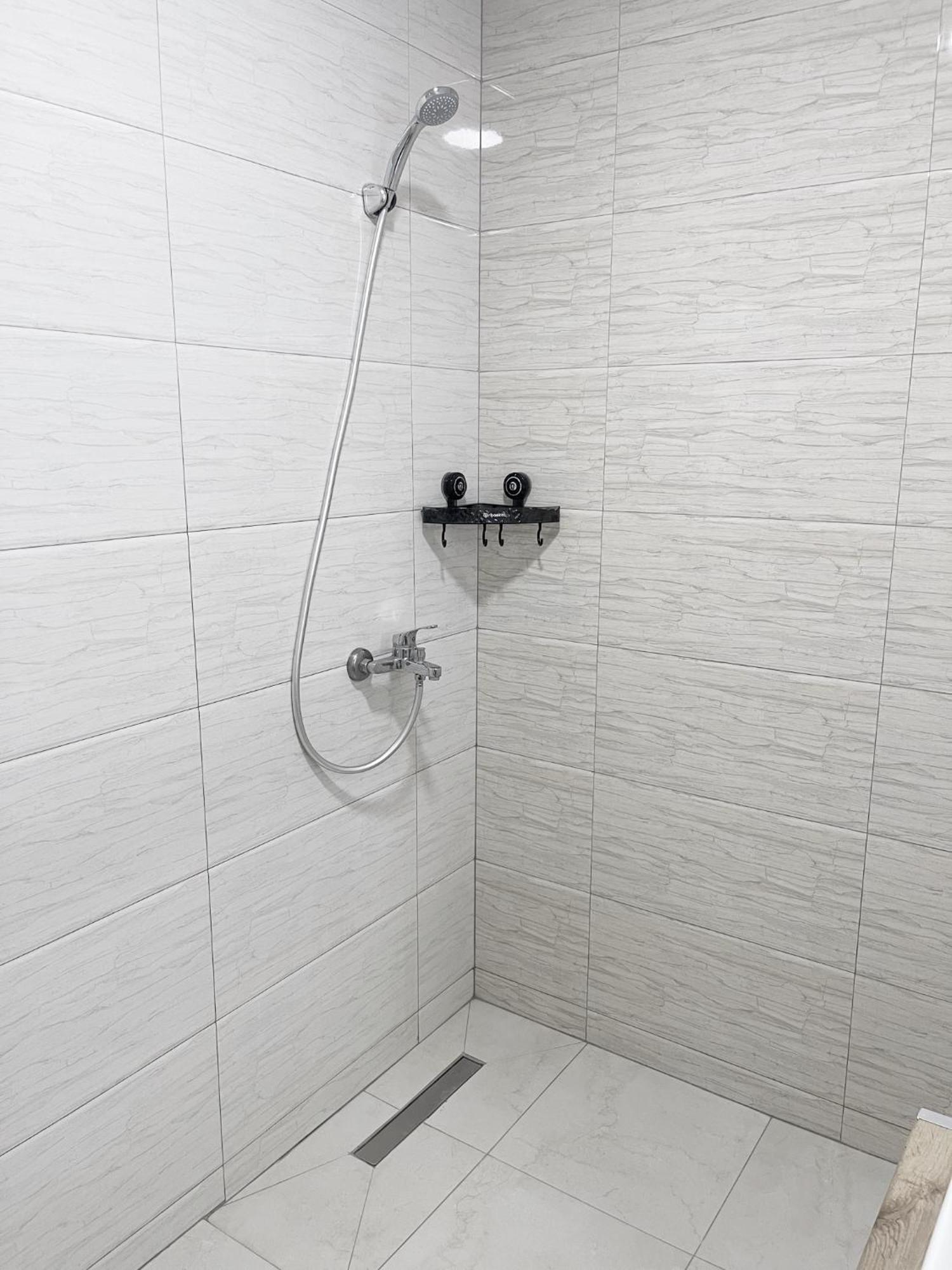 Infinity Plaza Hotel Gjakova Екстер'єр фото