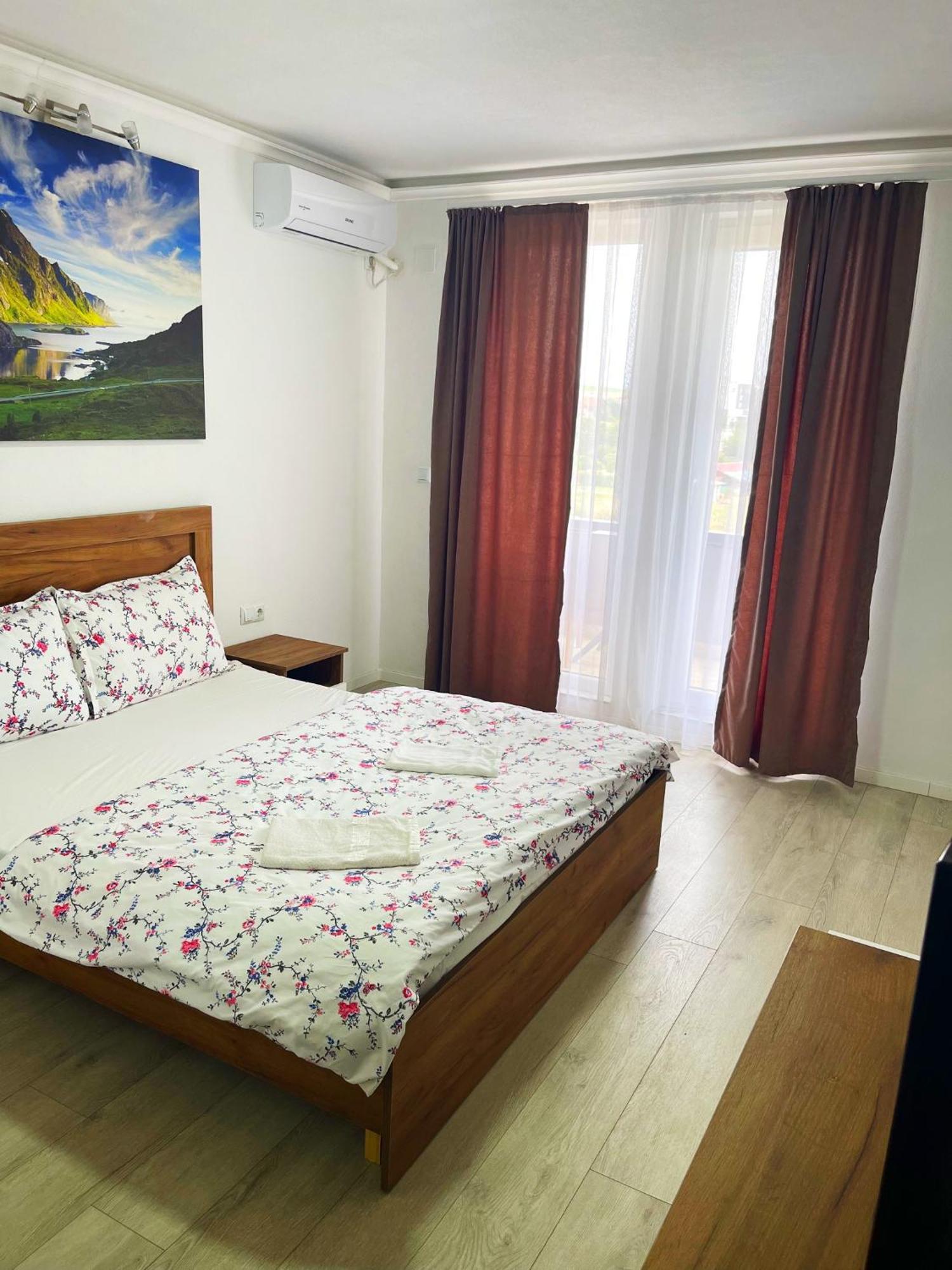 Infinity Plaza Hotel Gjakova Екстер'єр фото