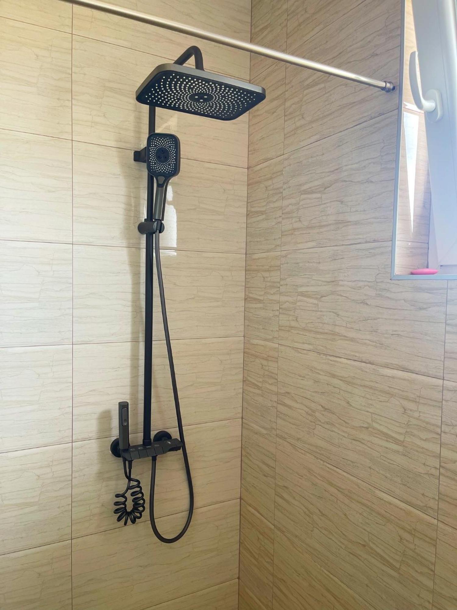 Infinity Plaza Hotel Gjakova Екстер'єр фото
